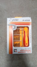 Screwdriver Set 32 in 1 with Magnetic Holder