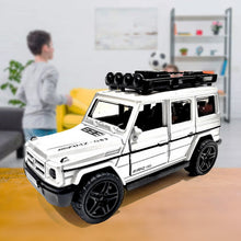 Alloy Metal Pull Back Die-cast Car, Jeep Model Car Off Road Die cast Metal Pullback Toy car with Doors Open Boys Gifts Toys for Kids Age 3+ Years (Pack of 1)